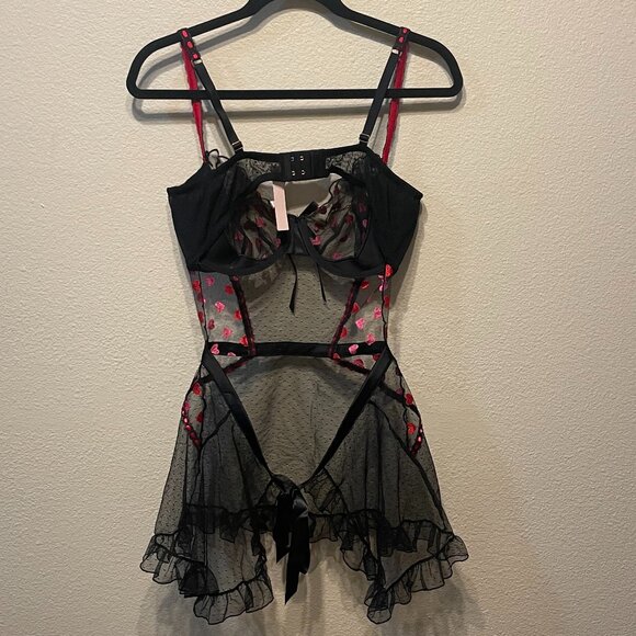 Victoria's Secret Lingerie - Picture 2 of 4